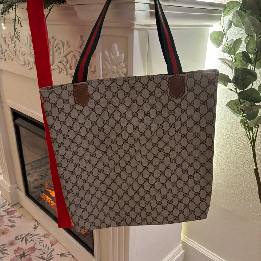 Gucci Beige and Brown Monogram Tote Large vintage